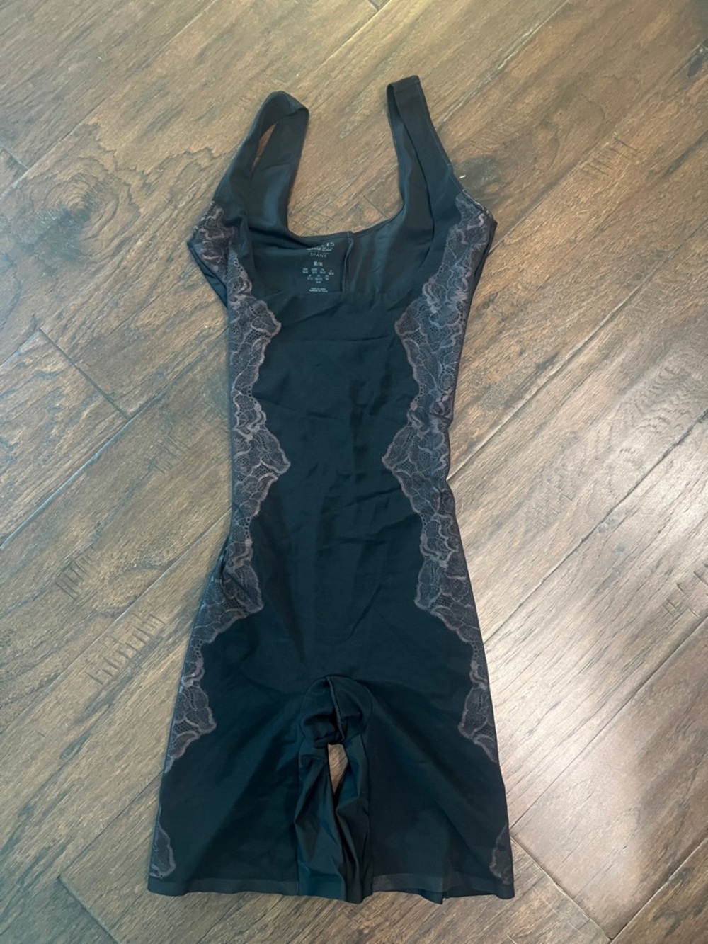 Assets by Spanx Black Lace Shapewear Medium EUC